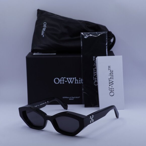 Off-White OERI144 HILO 1007 Cat Eye Sunglasses – Black/Grey - Picture 5 of 10